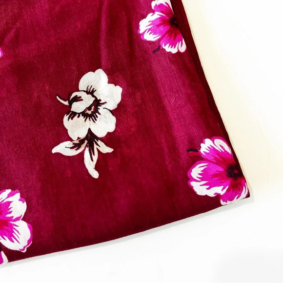 Ann Taylor Burgundy‎ Floral Silk Blend Rectangle Scarf Neck Wrap Purse Tie NWOT - Picture 8 of 9